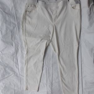 White Terra & Sky pull on jeans